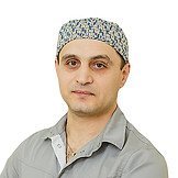 Врач Алоян Оганес Манукович