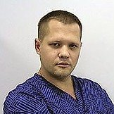 Врач Бурмакин Денис Иванович