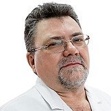 Врач Калашников Иван Спартакович