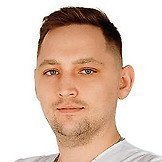 Врач Канищев Денис Александрович