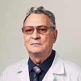 Врач Шикалов Олег Михайлович